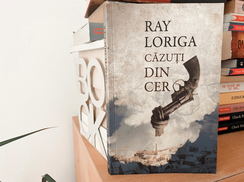 Căzuți din cer… Un alt roman superb semnat de Ray&nbsp;Loriga